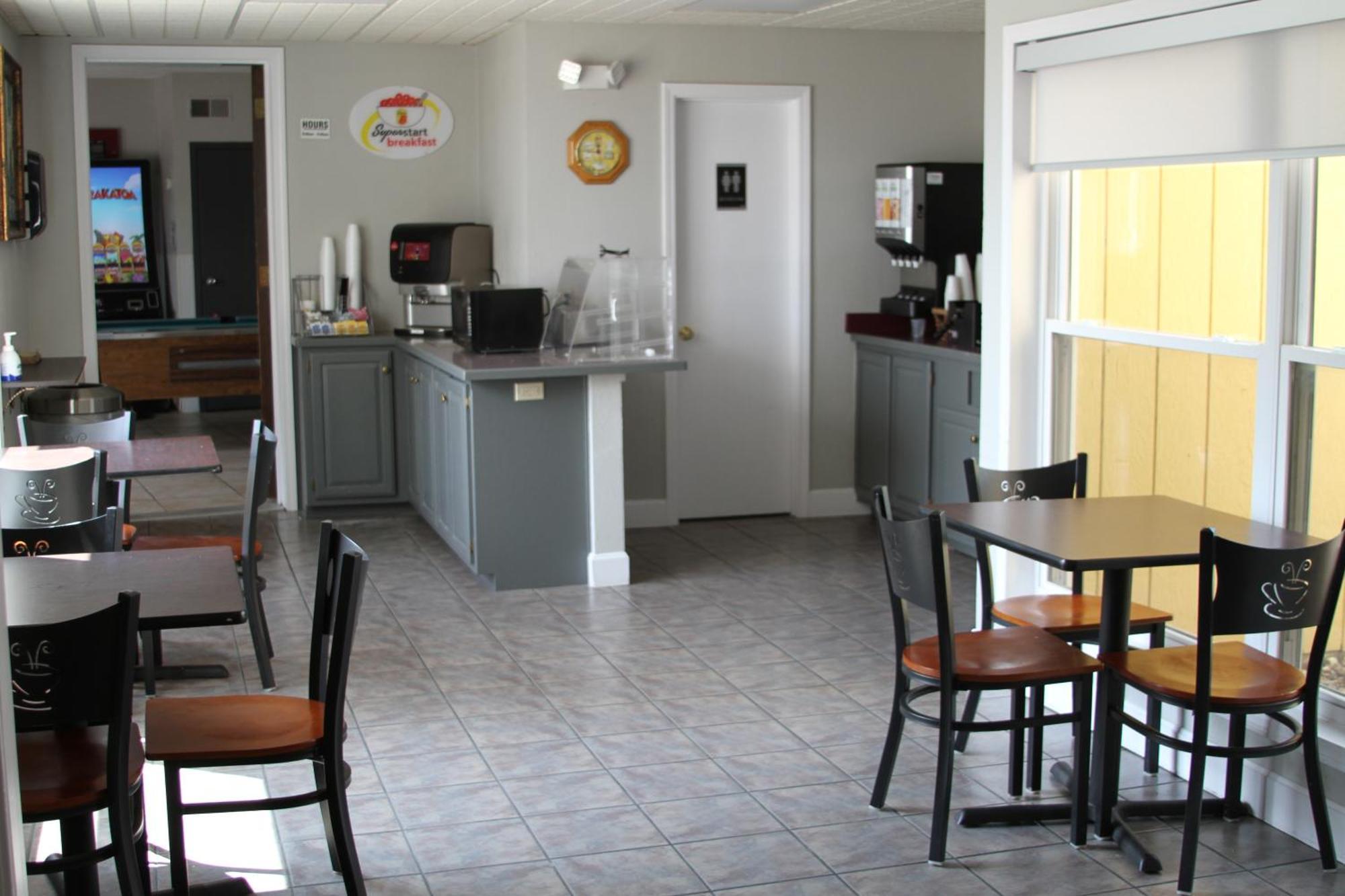 Super 8 By Wyndham Higginsville Kültér fotó
