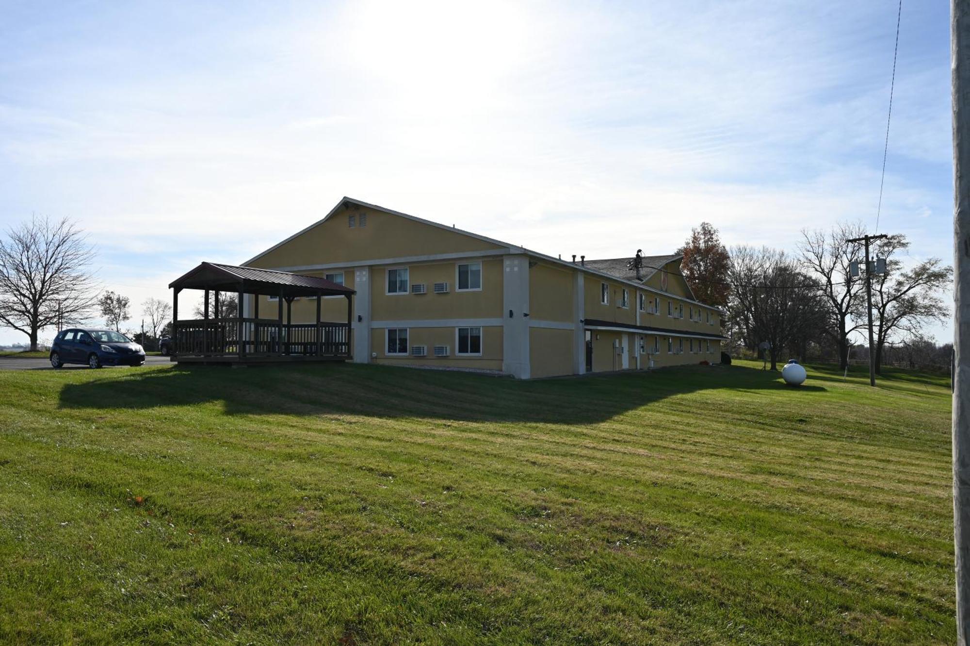 Super 8 By Wyndham Higginsville Kültér fotó